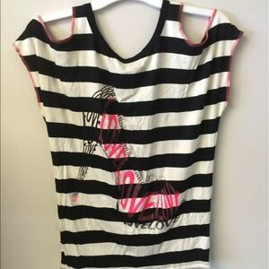 Black & White Top